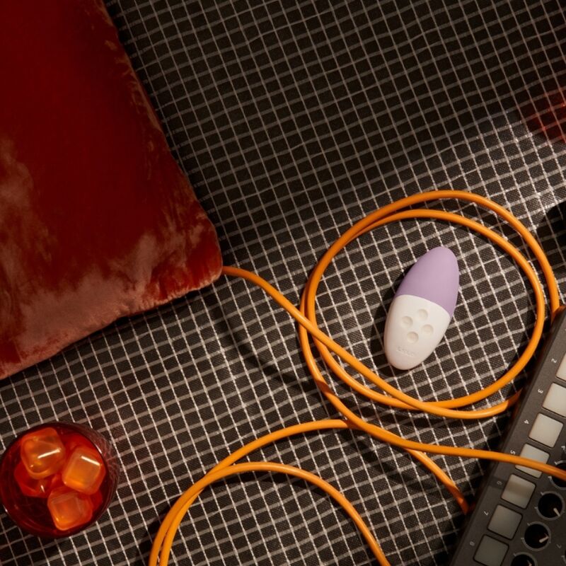 MASAJEADOR ESTIMULADOR DE CLITORIS LELO - SIRI 3 LAVANDA